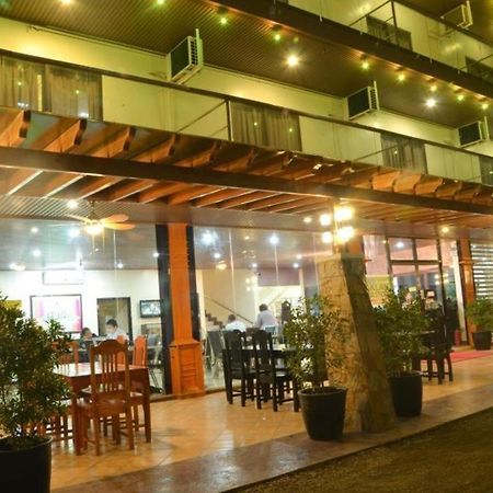 The Premiere Business Hotel Kalibo Ngoại thất bức ảnh