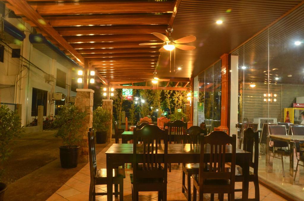 The Premiere Business Hotel Kalibo Ngoại thất bức ảnh