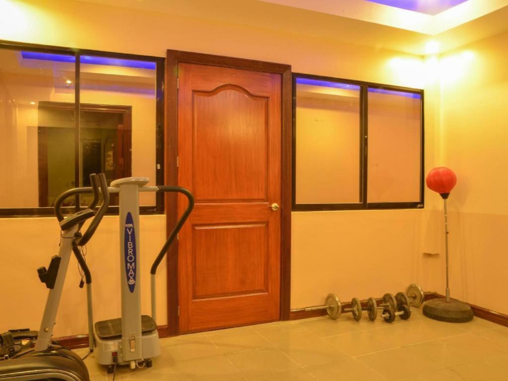 The Premiere Business Hotel Kalibo Ngoại thất bức ảnh